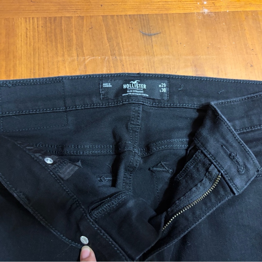 Hollister Men’s Slim Black Jeans